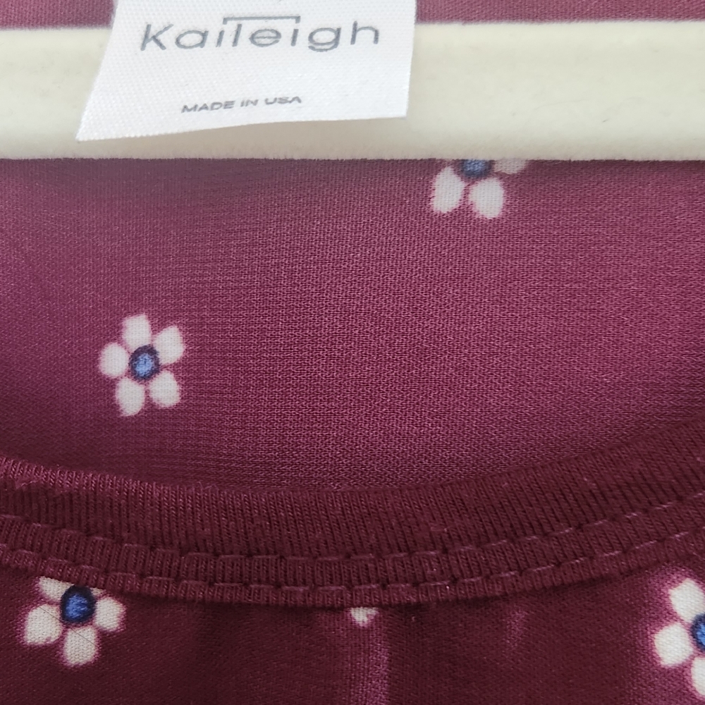 Size medium - Picture 2 of 2